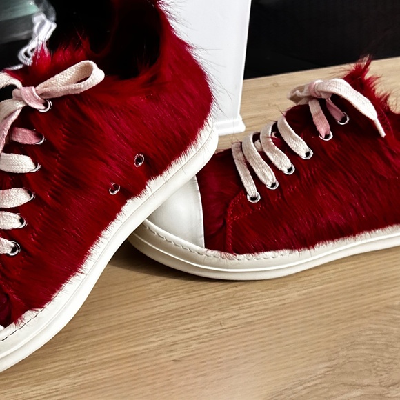 Rick Owens Red Furry Low Sneakers (Men’s 10) - Picture 4 of 5